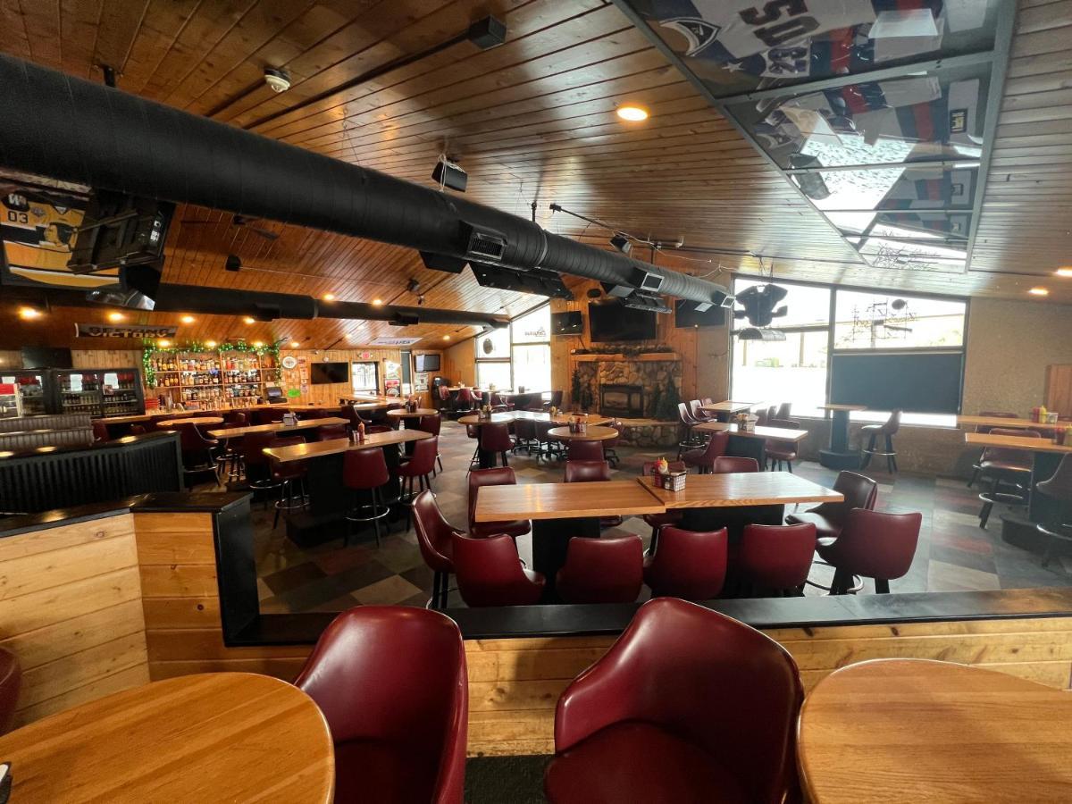 The Patch Lodge Warroad エクステリア 写真